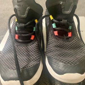 Nike Girls Shoes